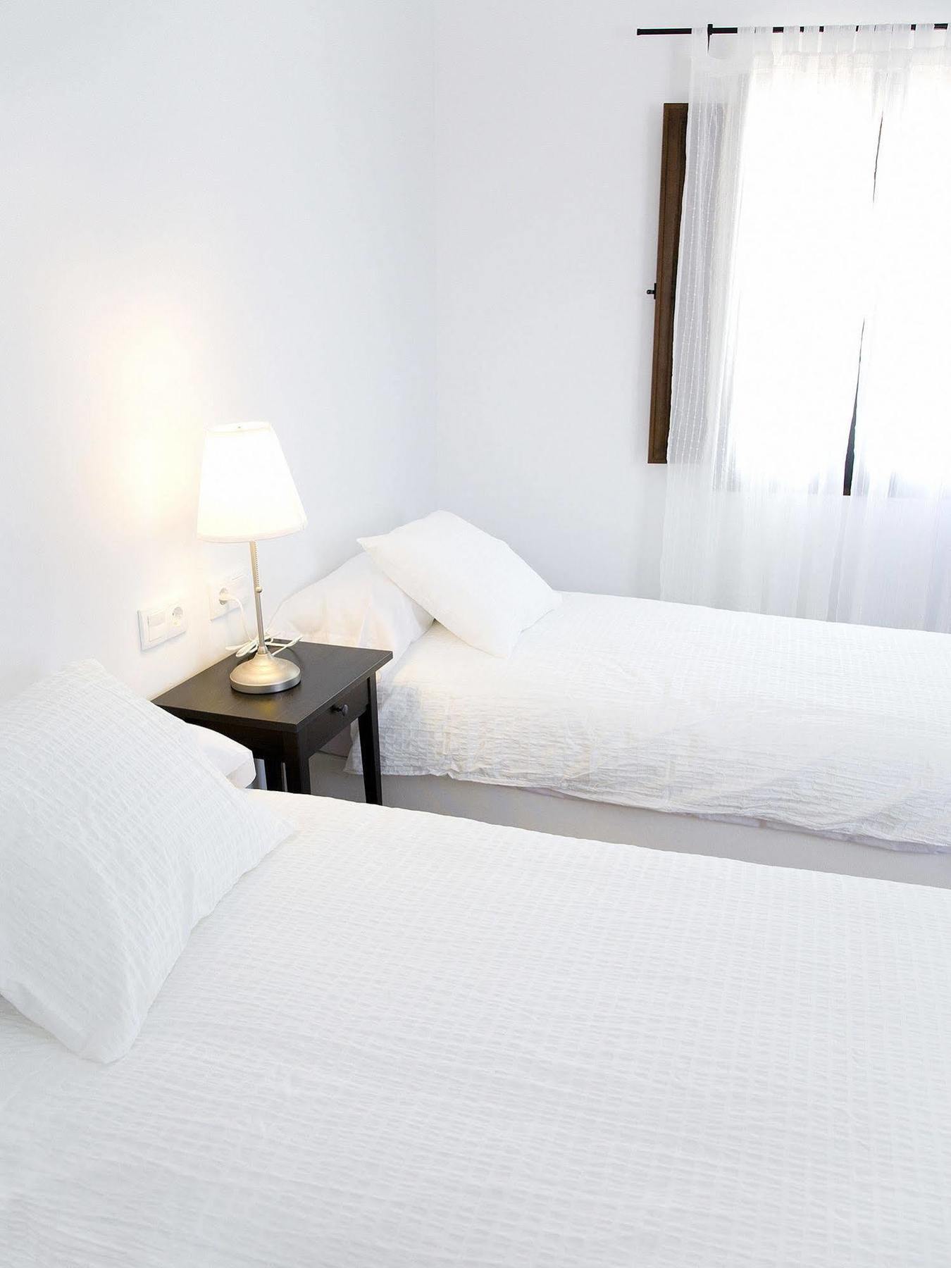 Casa Babel Monfraguee Pension Torrejón el Rubio Buitenkant foto