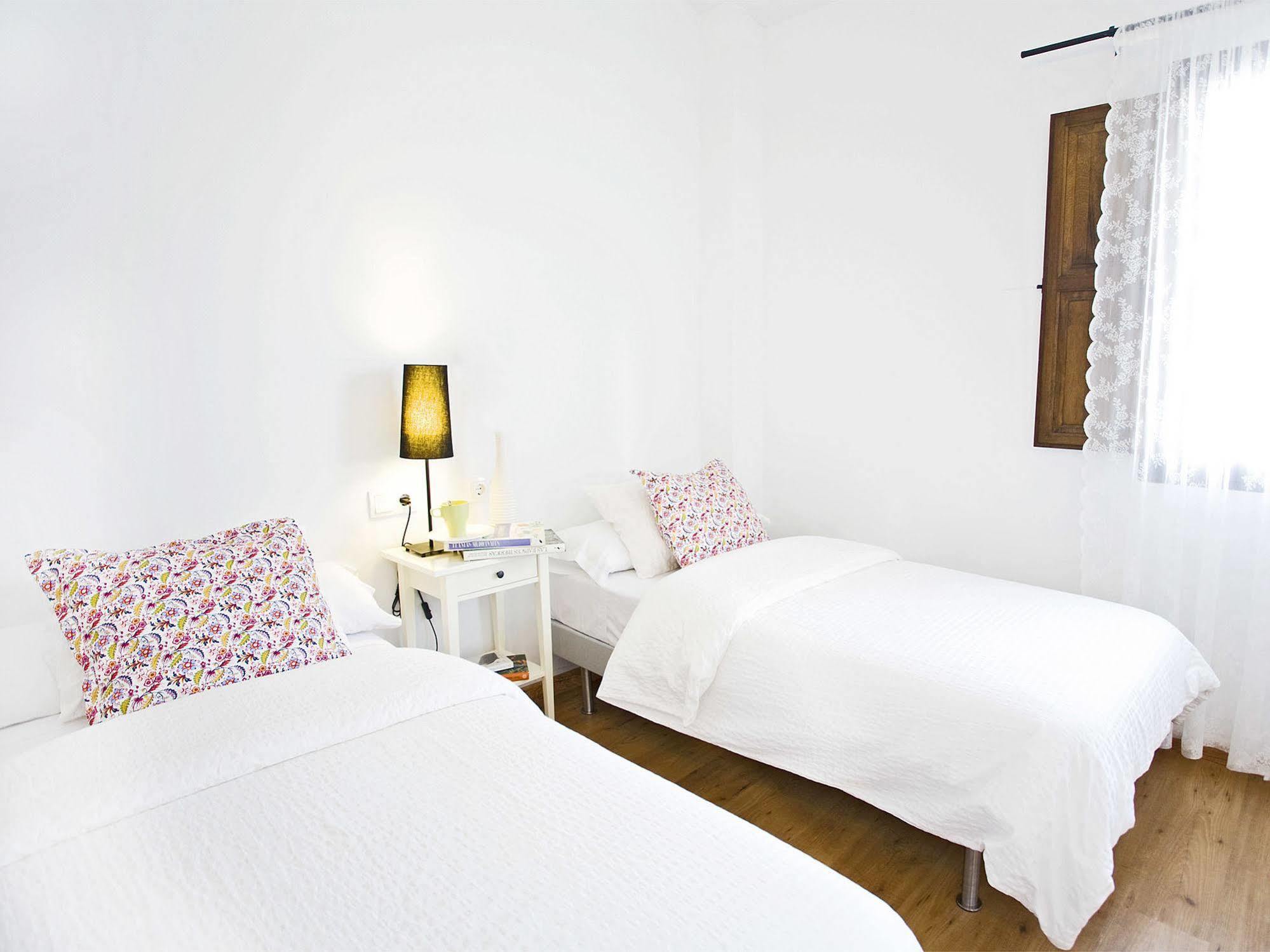 Casa Babel Monfraguee Pension Torrejón el Rubio Buitenkant foto